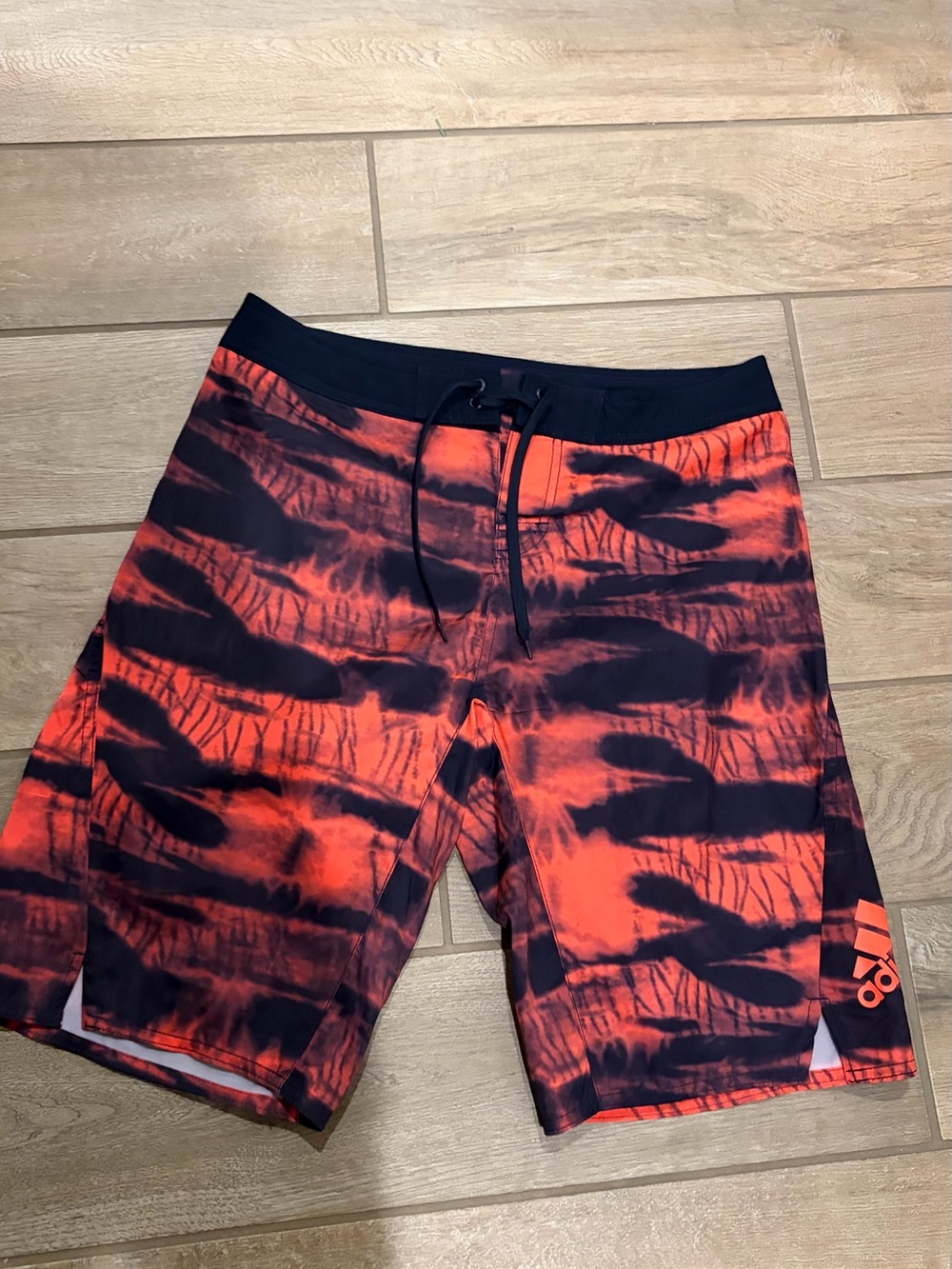 adidas Men’s Red and Black Tie-Dye Swim Board Shorts mens 31